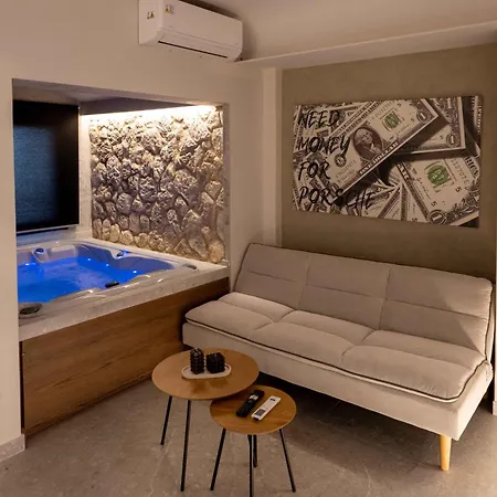 アパート Frourio A4 ラリサ