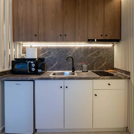 Frourio A4 アパート *